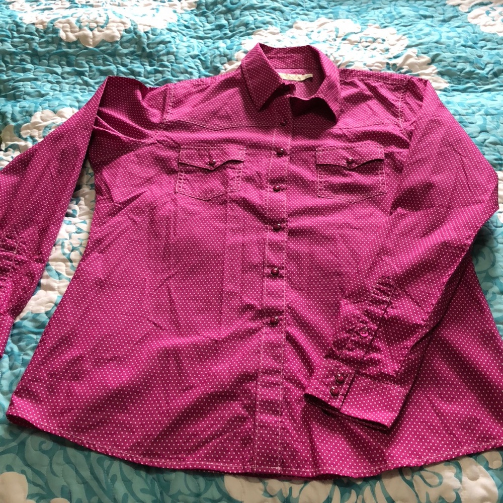 NWOT western shirt with snap closures.